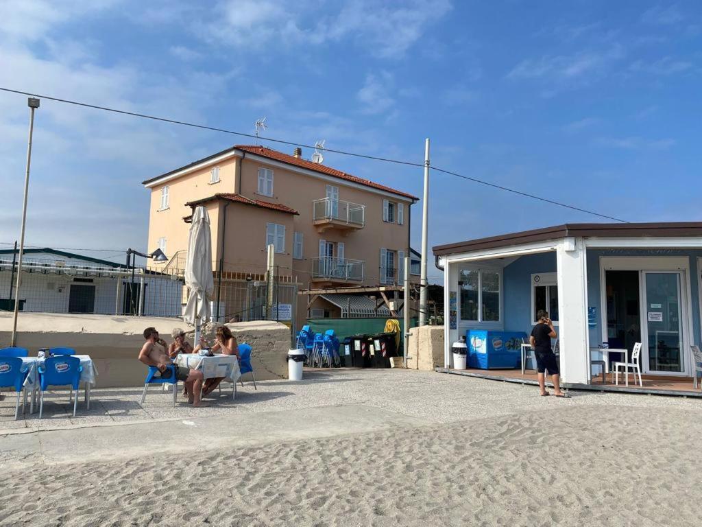 Residence Riviera Albenga Zewnętrze zdjęcie