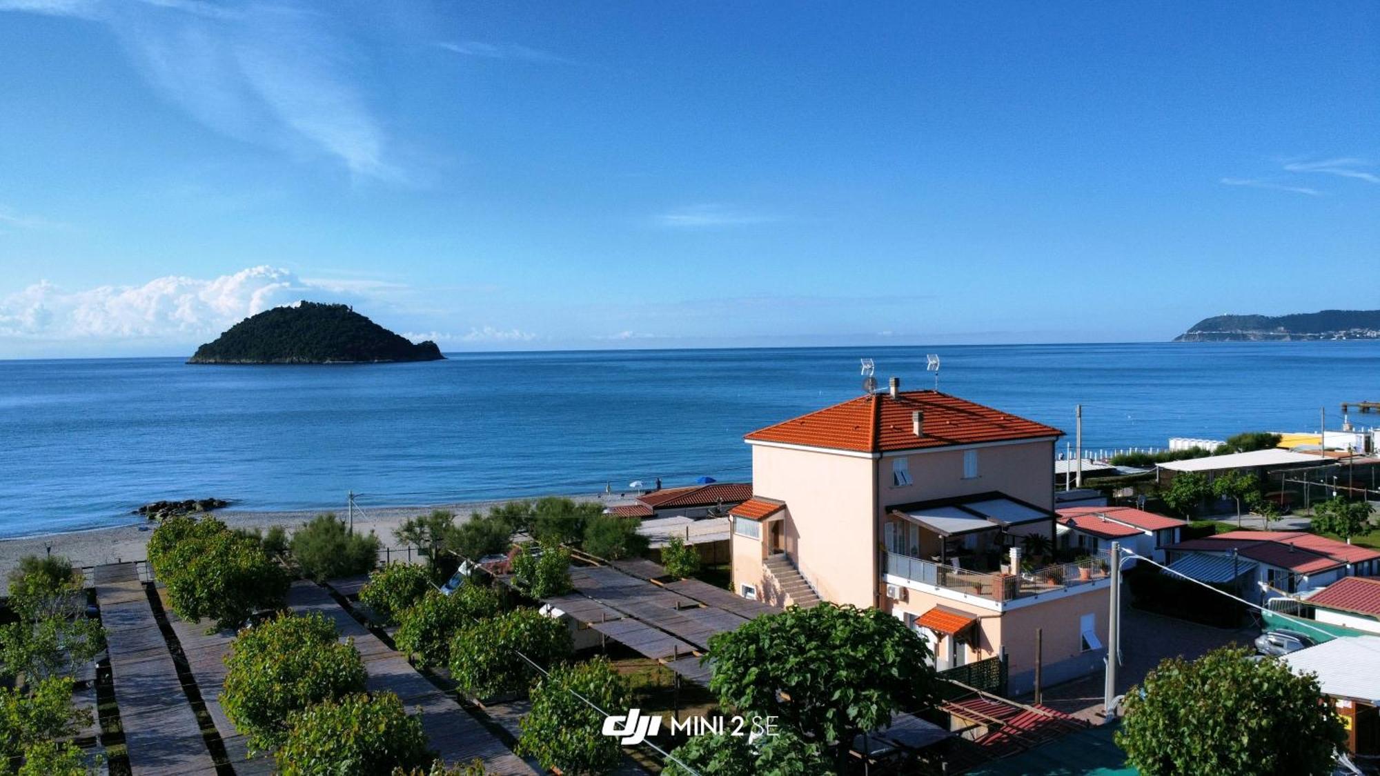 Residence Riviera Albenga Zewnętrze zdjęcie